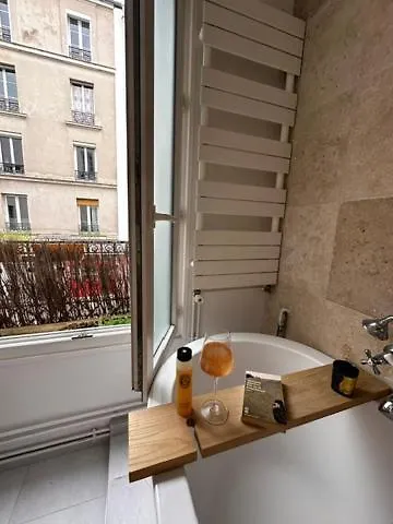 Art House Bastille 2 Bed Apartment W Balcony, 11Eme Super Trendy Neighbourhood Paříž Francie