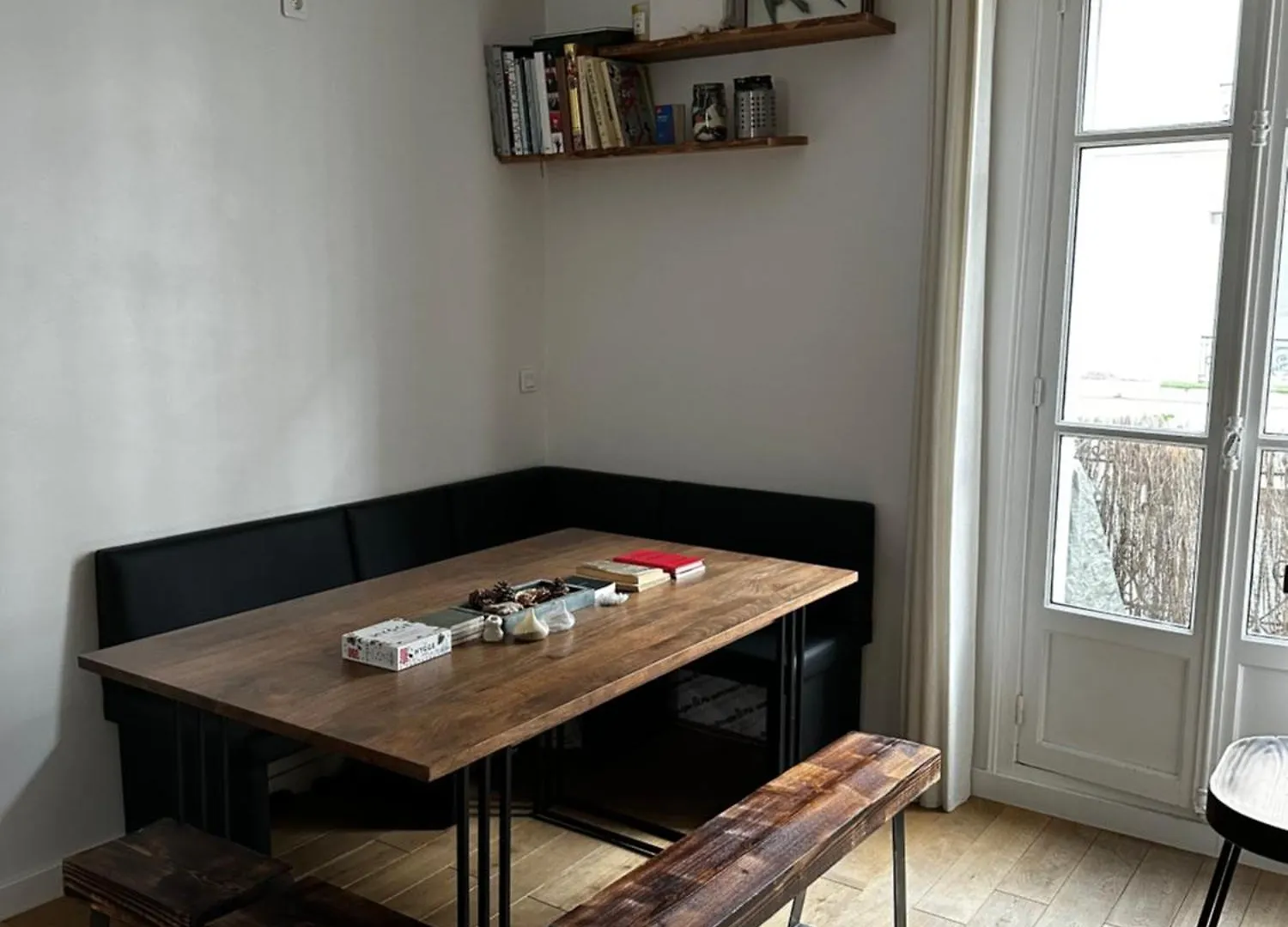 Art House Bastille 2 Bed Apartment W Balcony, 11Eme Super Trendy Neighbourhood Paris