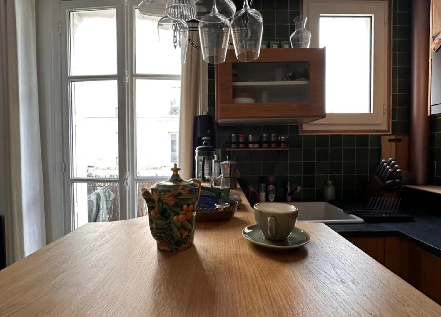 Art House Bastille 2 Bed Apartment W Balcony, 11Eme Super Trendy Neighbourhood Paris